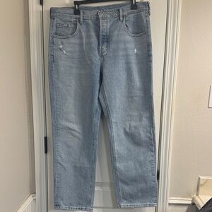 Old Navy Relaxed Jeans in Light Blue